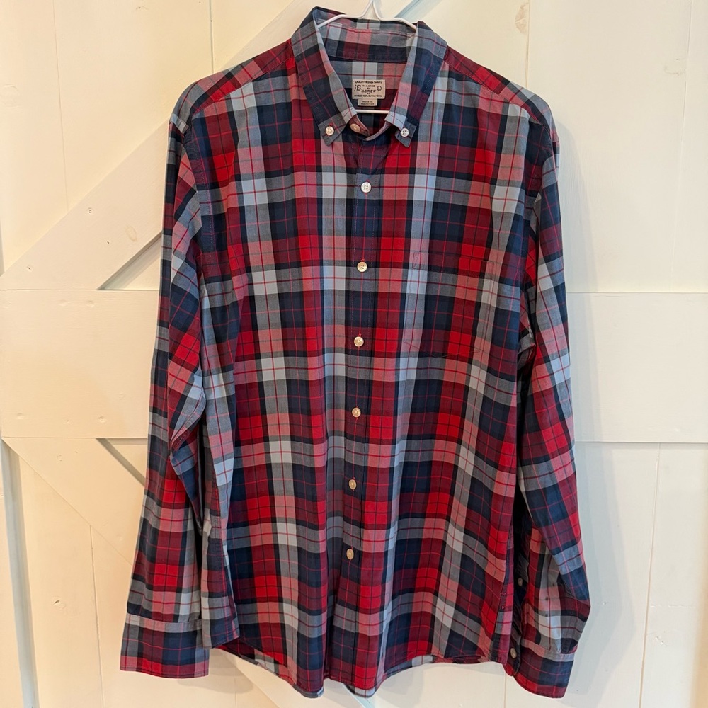 J. Crew Men’s Woven Red and Blue‎ Plaid Button Down Shirt Large Classic Casual